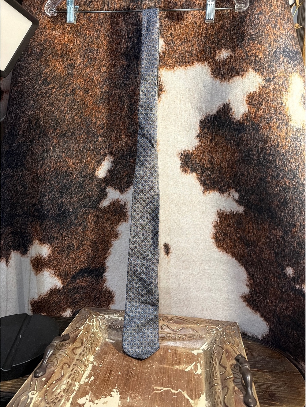 Brooks Brothers 346 Pure Silk Tie with Geometric Pattern
